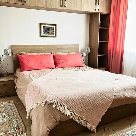 Apartamento Sunny Central One-bedroom